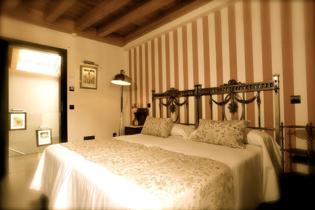 Hotel-Hospederia Los Templarios Sepúlveda Værelse billede